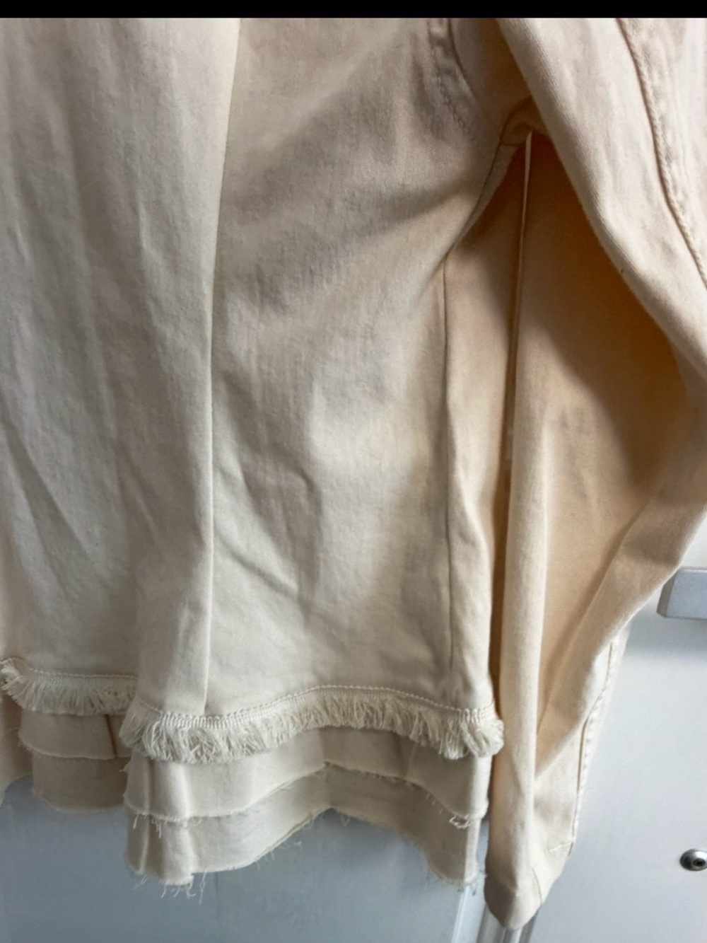 DENIM TopMark Cream Ruffle Hem Fringe Denim Jacket - Size L - Picture 11 of 15
